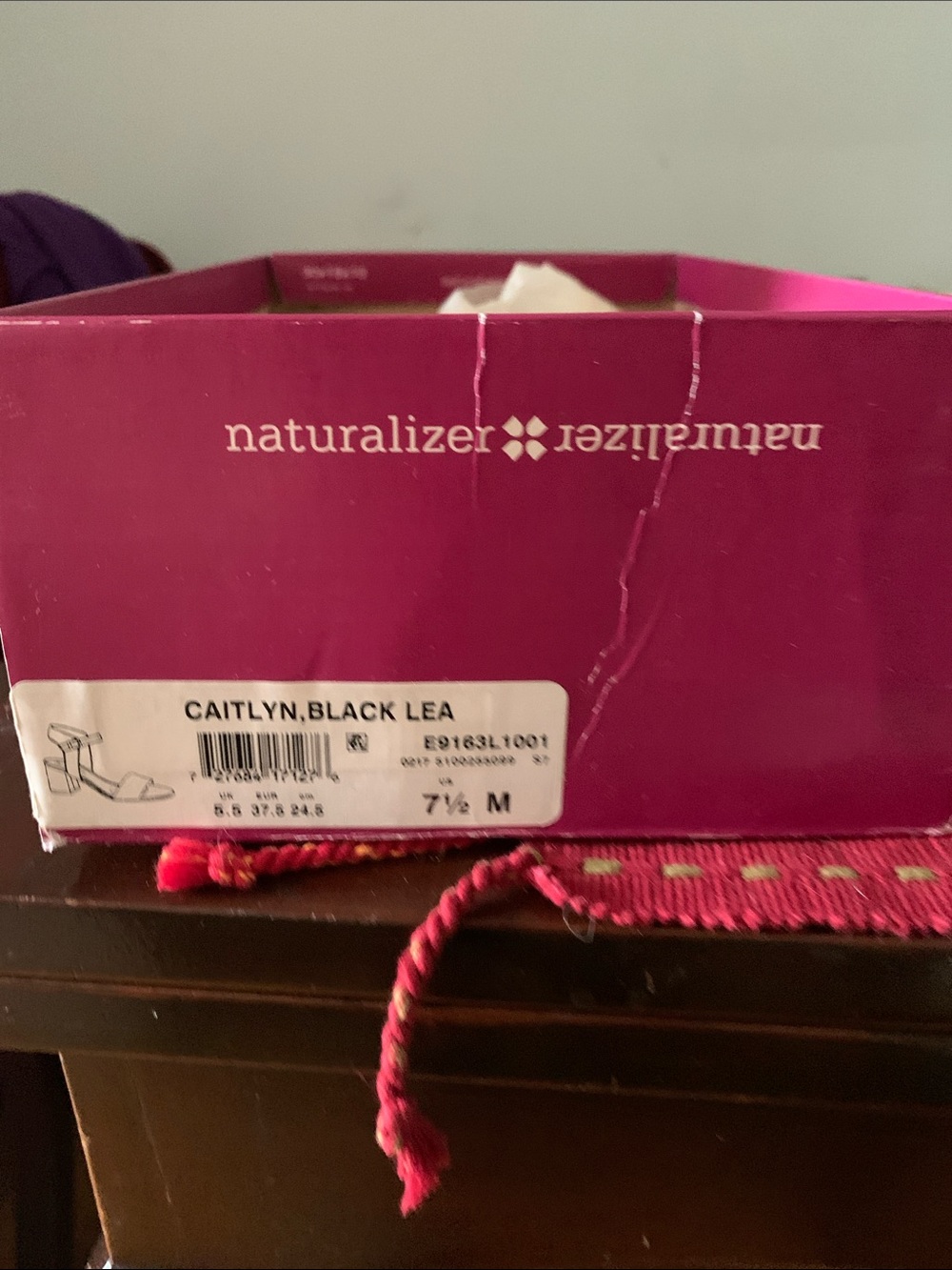 Naturalizer Black Sandals 7.5 New in Box - Picture 5 of 7